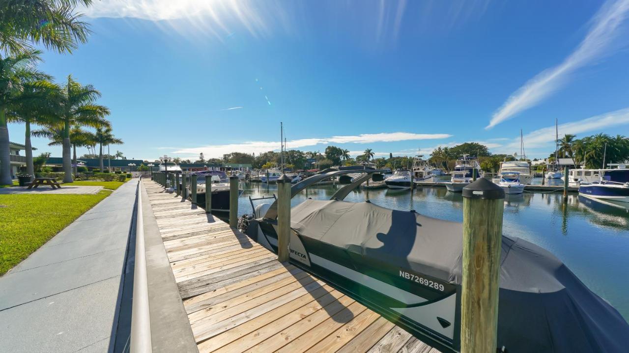 Heated Pool, Fireplace, 70" Tv, Waterfront & More! Sarasota Exterior foto
