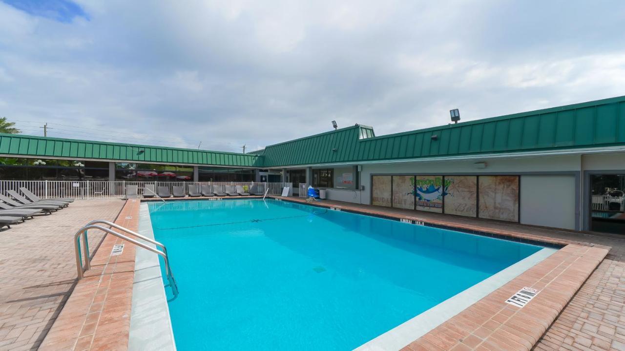 Heated Pool, Fireplace, 70" Tv, Waterfront & More! Sarasota Exterior foto