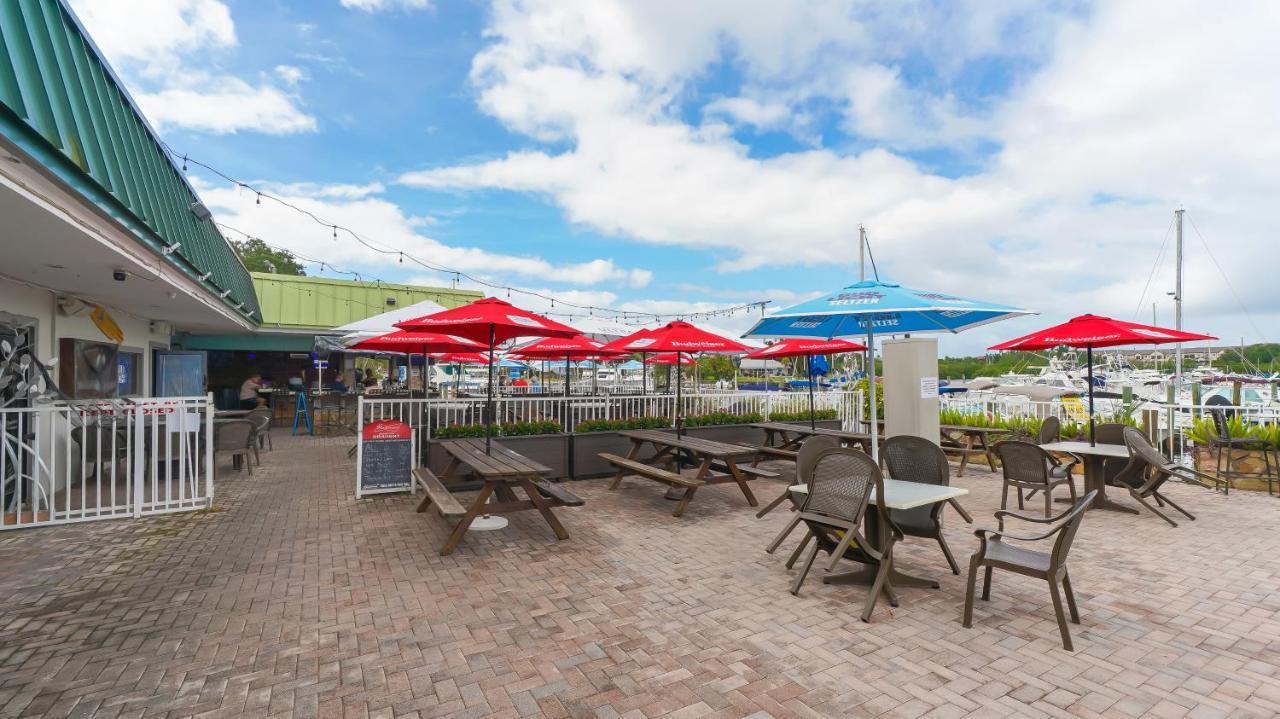Heated Pool, Fireplace, 70" Tv, Waterfront & More! Sarasota Exterior foto