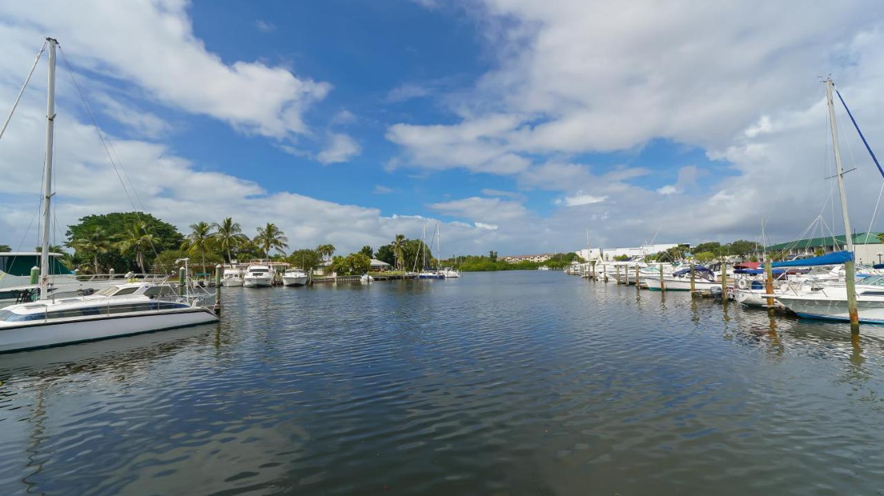 Heated Pool, Fireplace, 70" Tv, Waterfront & More! Sarasota Exterior foto