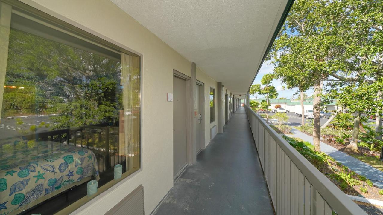 Heated Pool, Fireplace, 70" Tv, Waterfront & More! Sarasota Exterior foto
